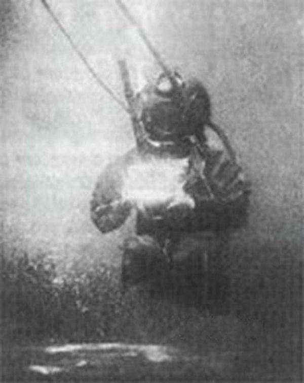 Первое подводное фото, 1856 год
