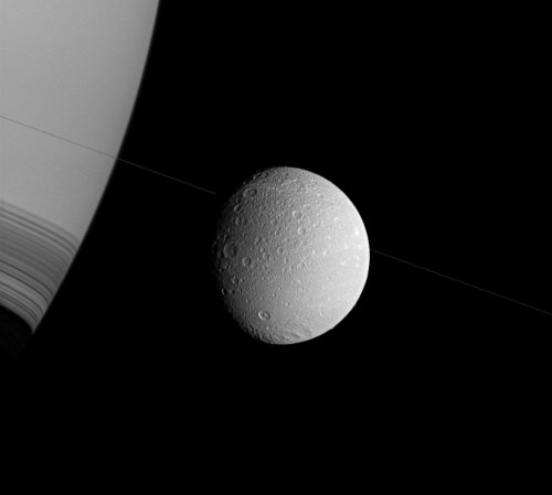 Самые впечатляющие снимки Сатурна, сделанные космическим аппаратом Cassini