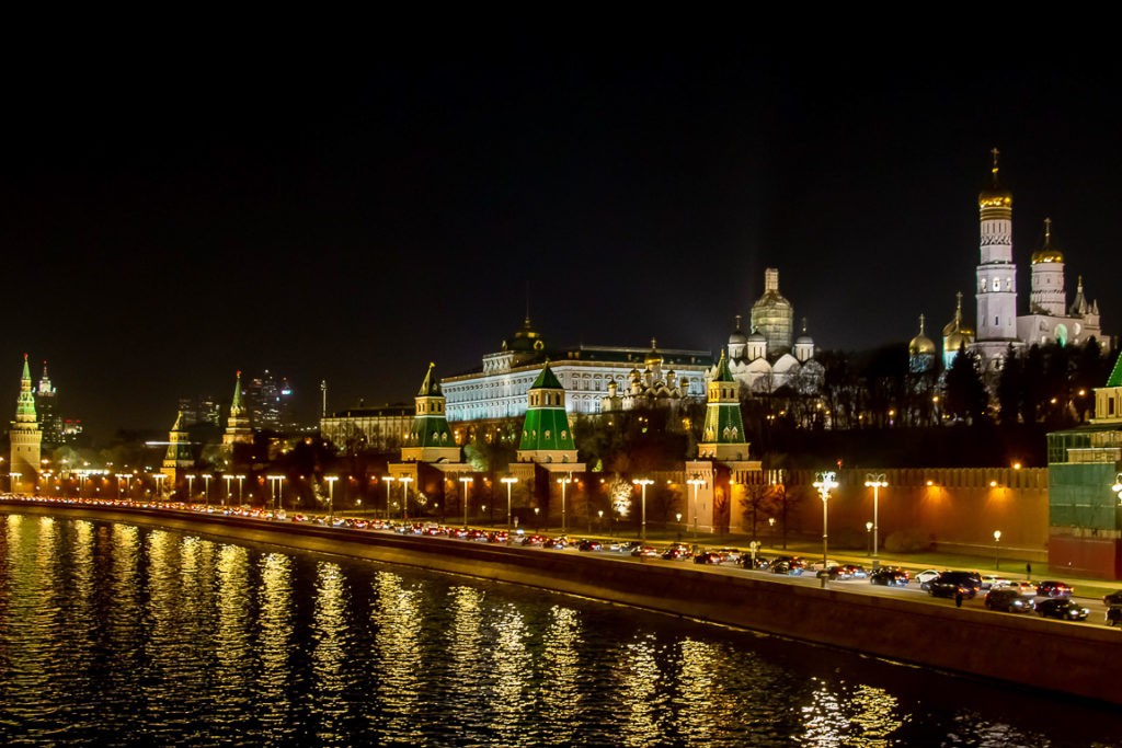 красивые фотографии, proninfotograf, Кремль, места для фотосессий в москве, Кремлевский дворец, Кремлевский сквер, фотосъемка москва,