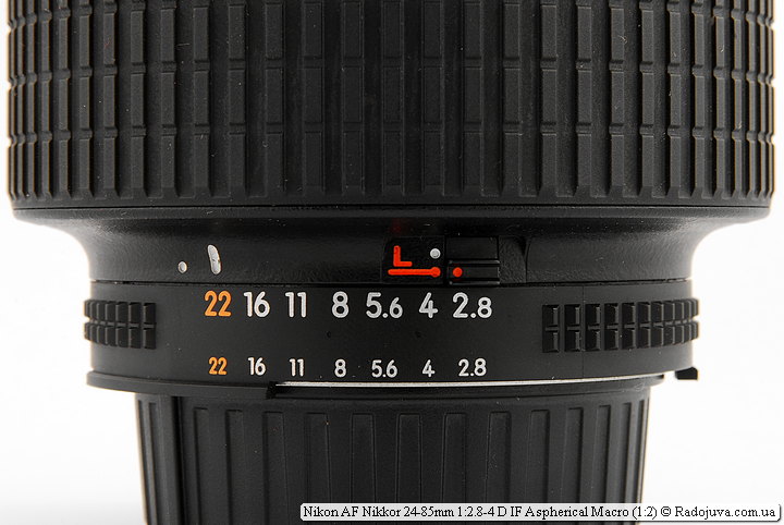 Фиксатор диафрагмы на объективе Nikon AF Nikkor 24-85mm 1:2.8-4 D IF Aspherical Macro (1:2)