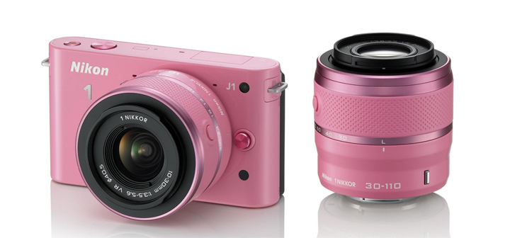 камера Nikon J1 в розовом исполнении, сами знаете, для кого