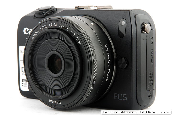 Canon Lens EF-M 22mm 1:2 STM на камере Canon EOS M