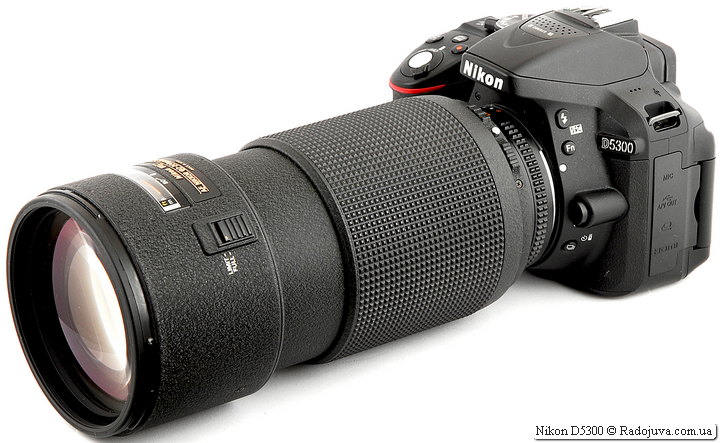 Nikon D5300 с объективом Nikon ED AF Nikkor 80-200mm 1:2.8D (MKII)