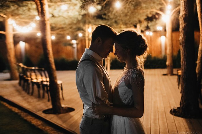Ночное свадебное фото