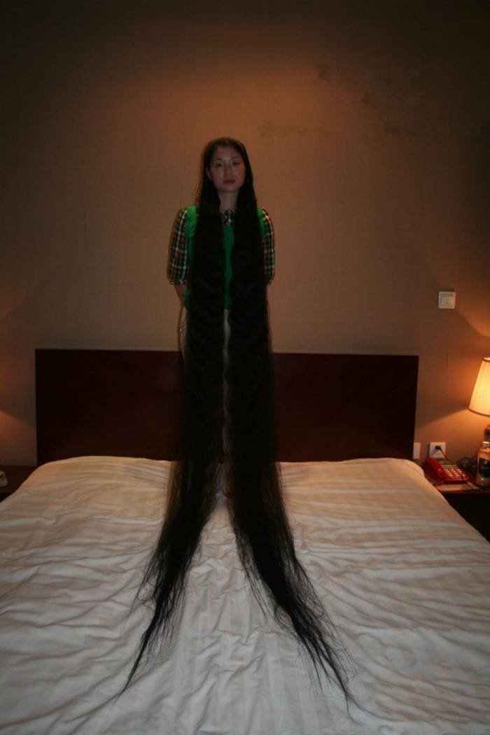 Девушки с длинными волосами (57 фото)